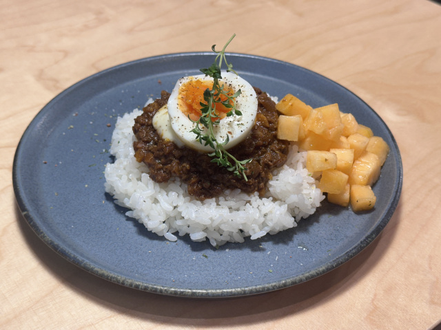 メロン専門店のキーマカレー